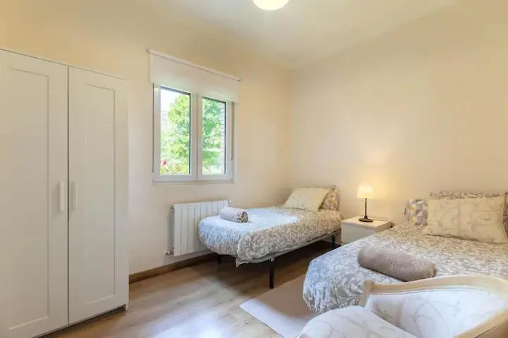 Ace Z12 Apartamento Centrico Bilbao 3 Pax - Parking Gratis 0*,  Spain